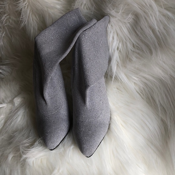 SALE New Women’s stretchy sock heel booties. - Picture 7 of 7